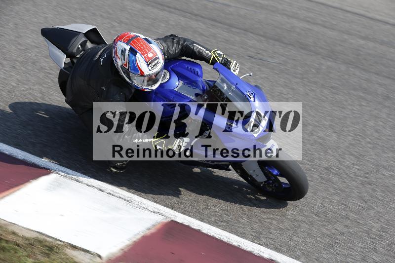 Archiv-2025/49 26.08.2025 Cornu Master School ADR/rot-rouge/64